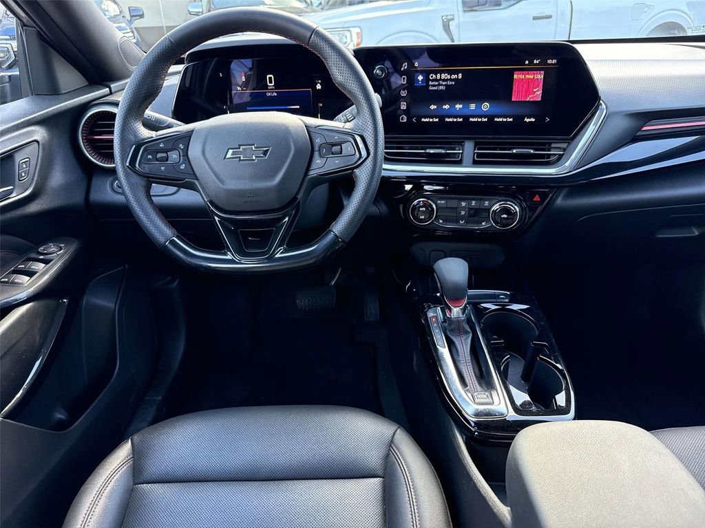 Used 2024 Chevrolet Trax RS image 18