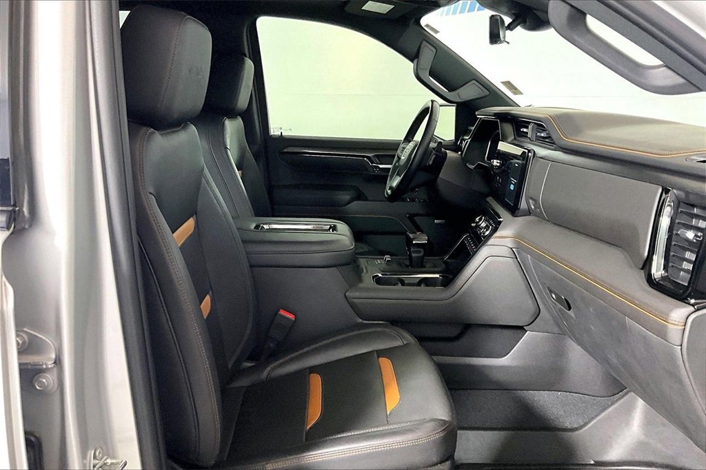 Used 2022 GMC Sierra 1500 AT4 w/ AT4 Premium Package image 6