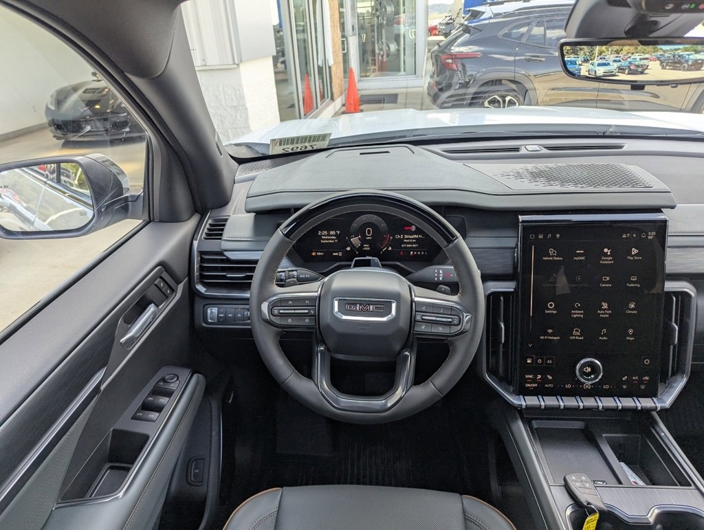 New 2026 GMC Acadia AT4 w/ Super Cruise Package image 3