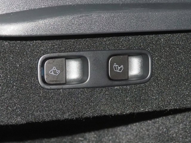 Used 2023 Tesla Model Y Long Range image 43