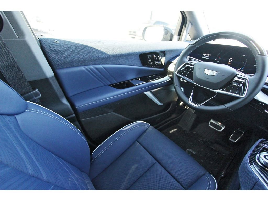 New 2026 Cadillac Optiq Sport 2 image 8