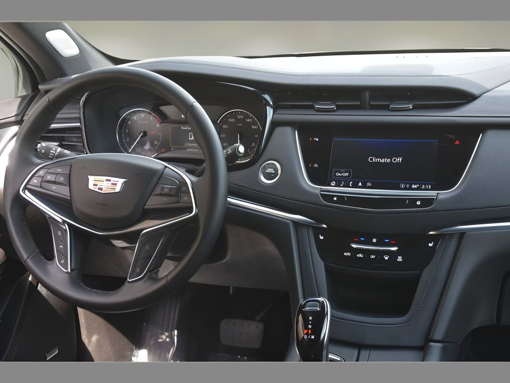 Used 2025 Cadillac XT5 Premium Luxury FWD image 18