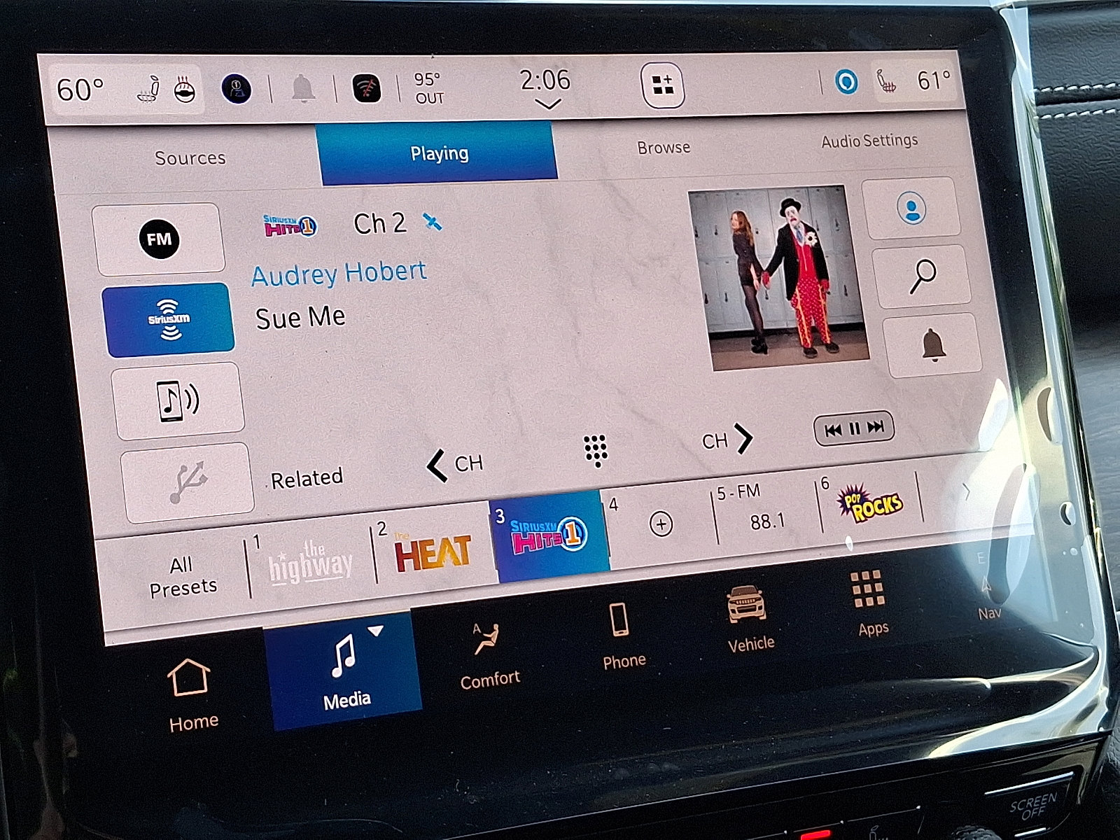 New 2025 Jeep Grand Cherokee Limited image 13