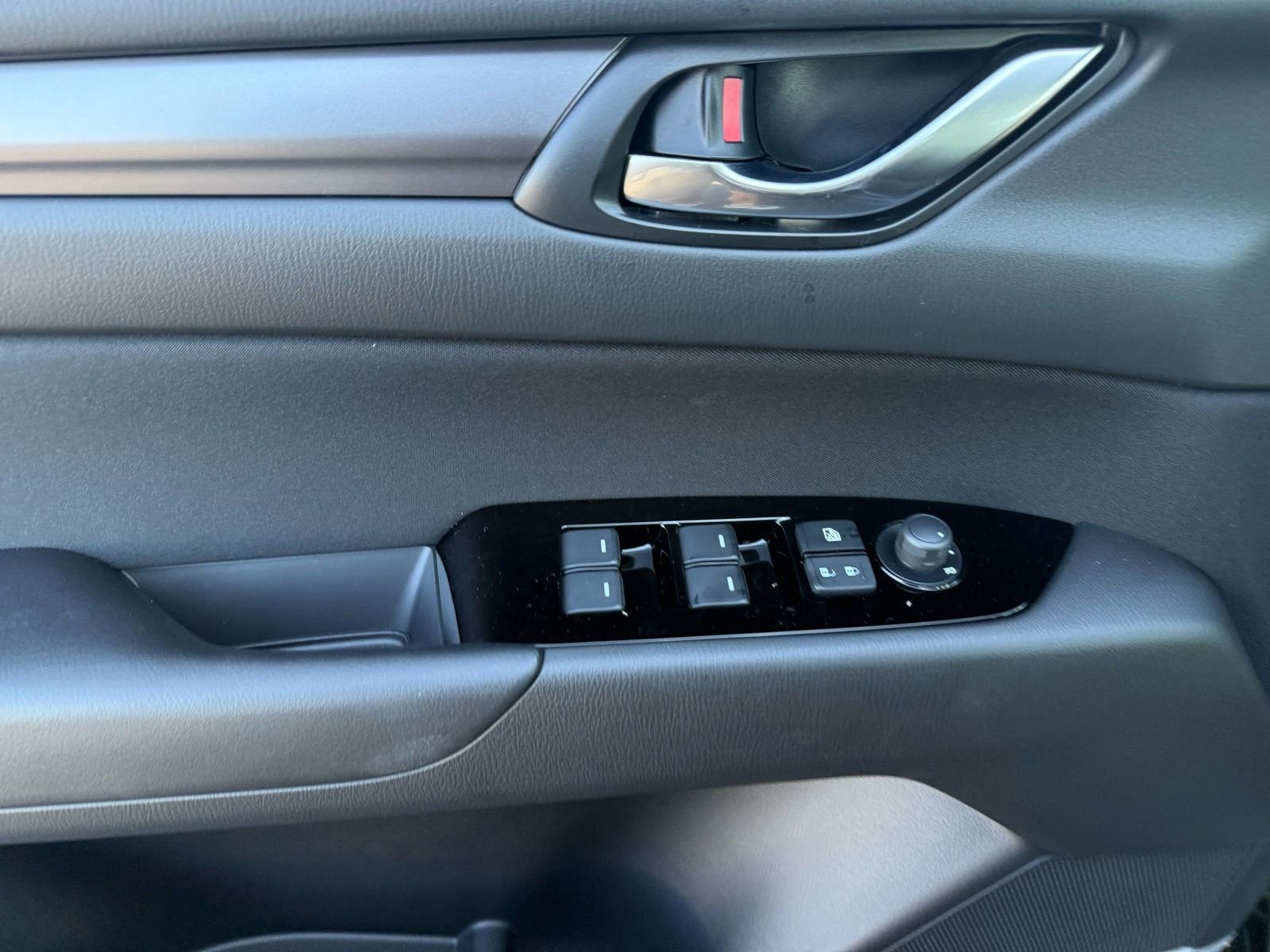 Used 2025 MAZDA CX-5 AWD 2.5 S image 19