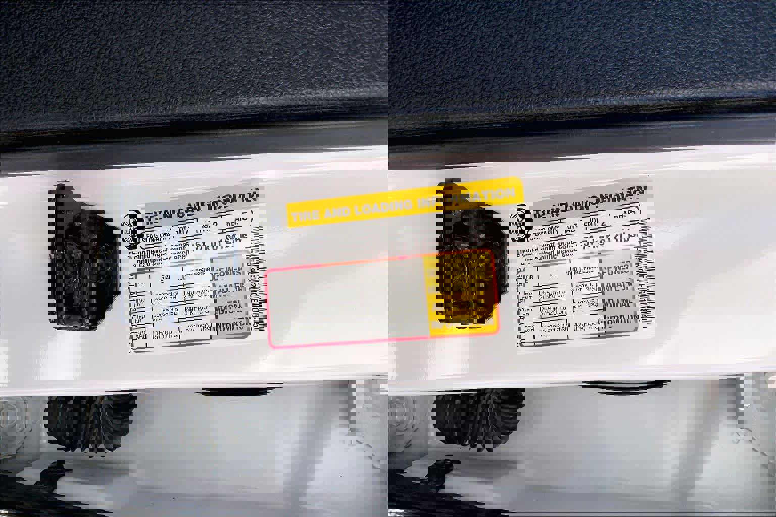 Used 2017 Ford Explorer Sport w/ Equipment Group 401A AWD/4WD image 37