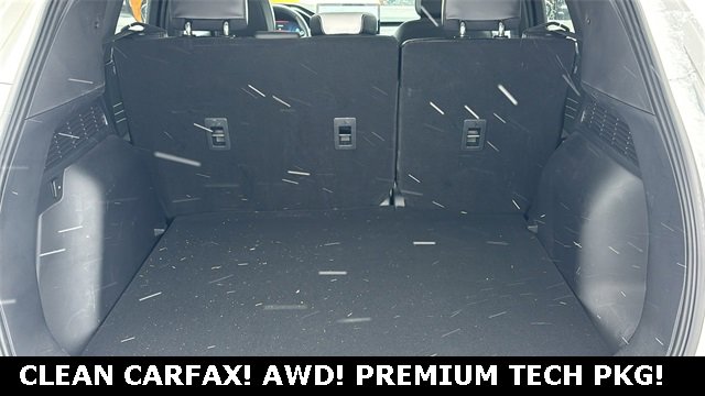 Used 2024 Ford Escape Platinum w/ Premium Technology Package image 32