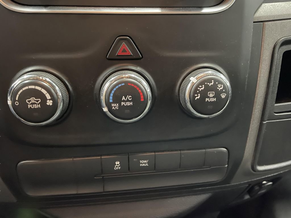 Used 2015 RAM 1500 Express AWD/4WD image 15