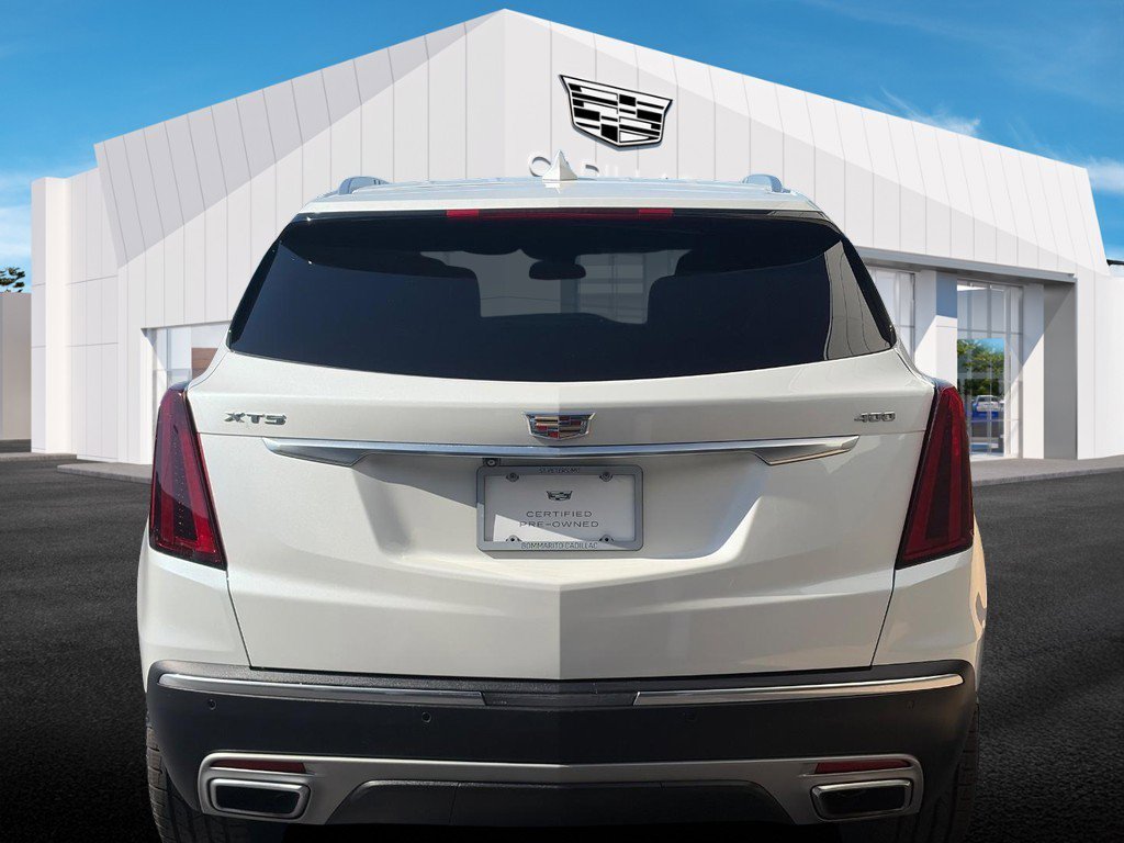 Certified 2024 Cadillac XT5 Premium Luxury FWD image 3