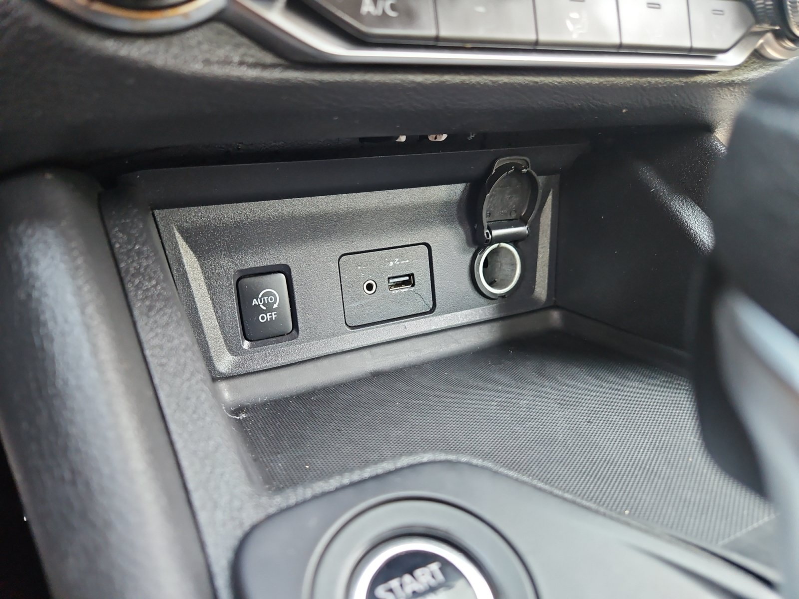 Used 2024 Nissan Sentra S FWD image 18