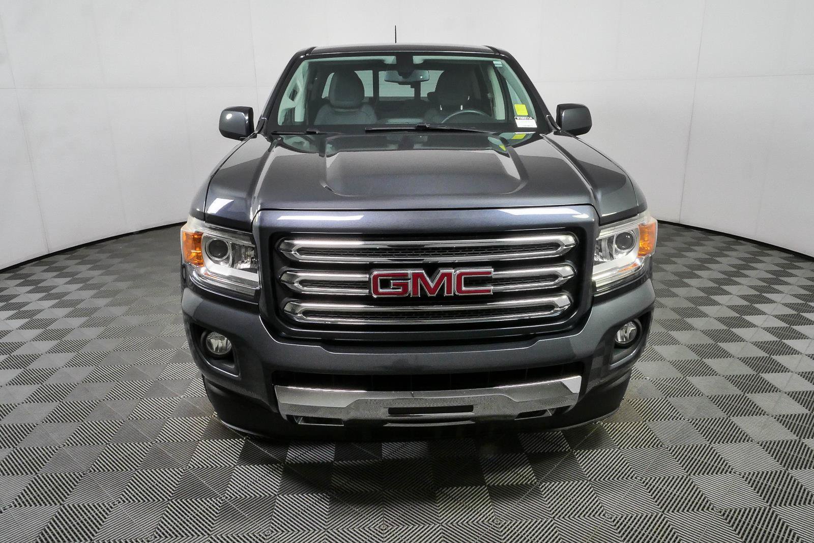 Used 2016 GMC Canyon SLE w/ All Terrain Package AWD/4WD image 32