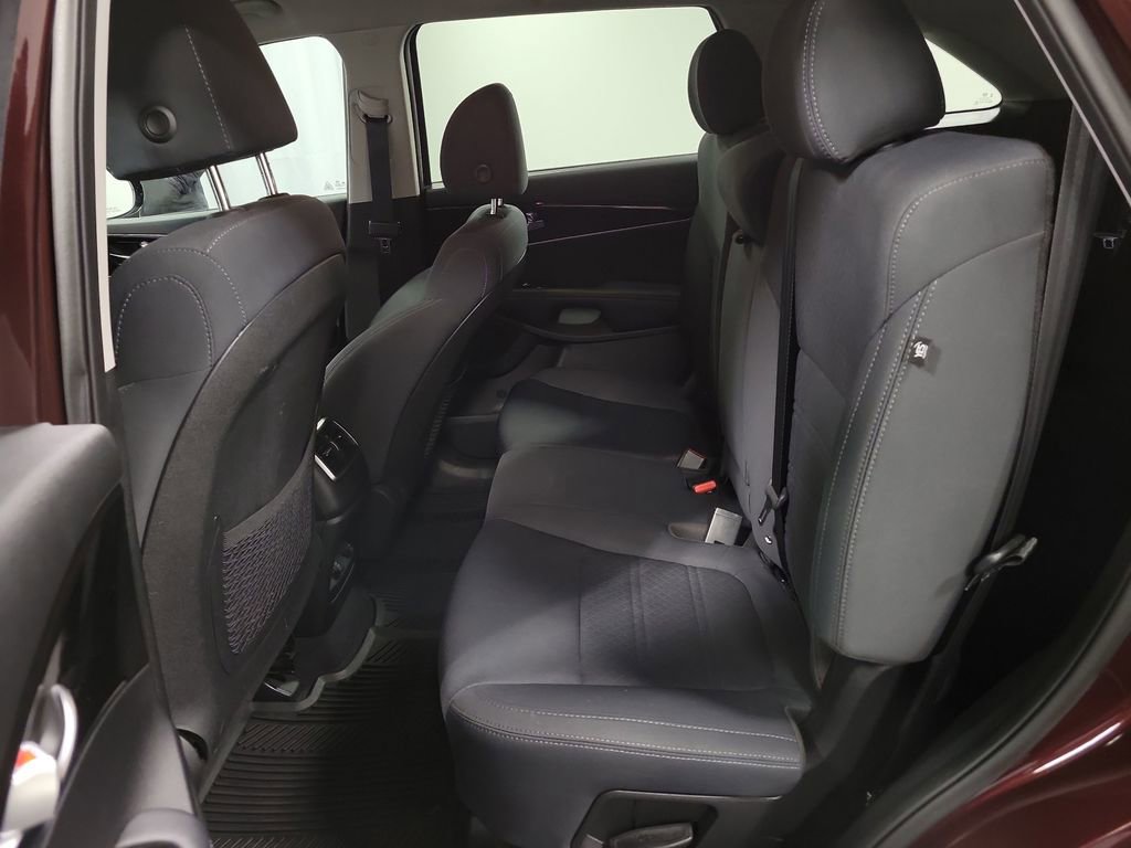 Used 2019 Kia Sorento LX image 24