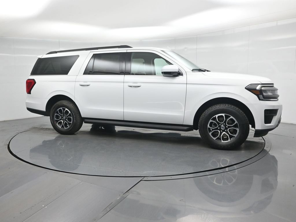 Used 2024 Ford Expedition Max XLT image 27