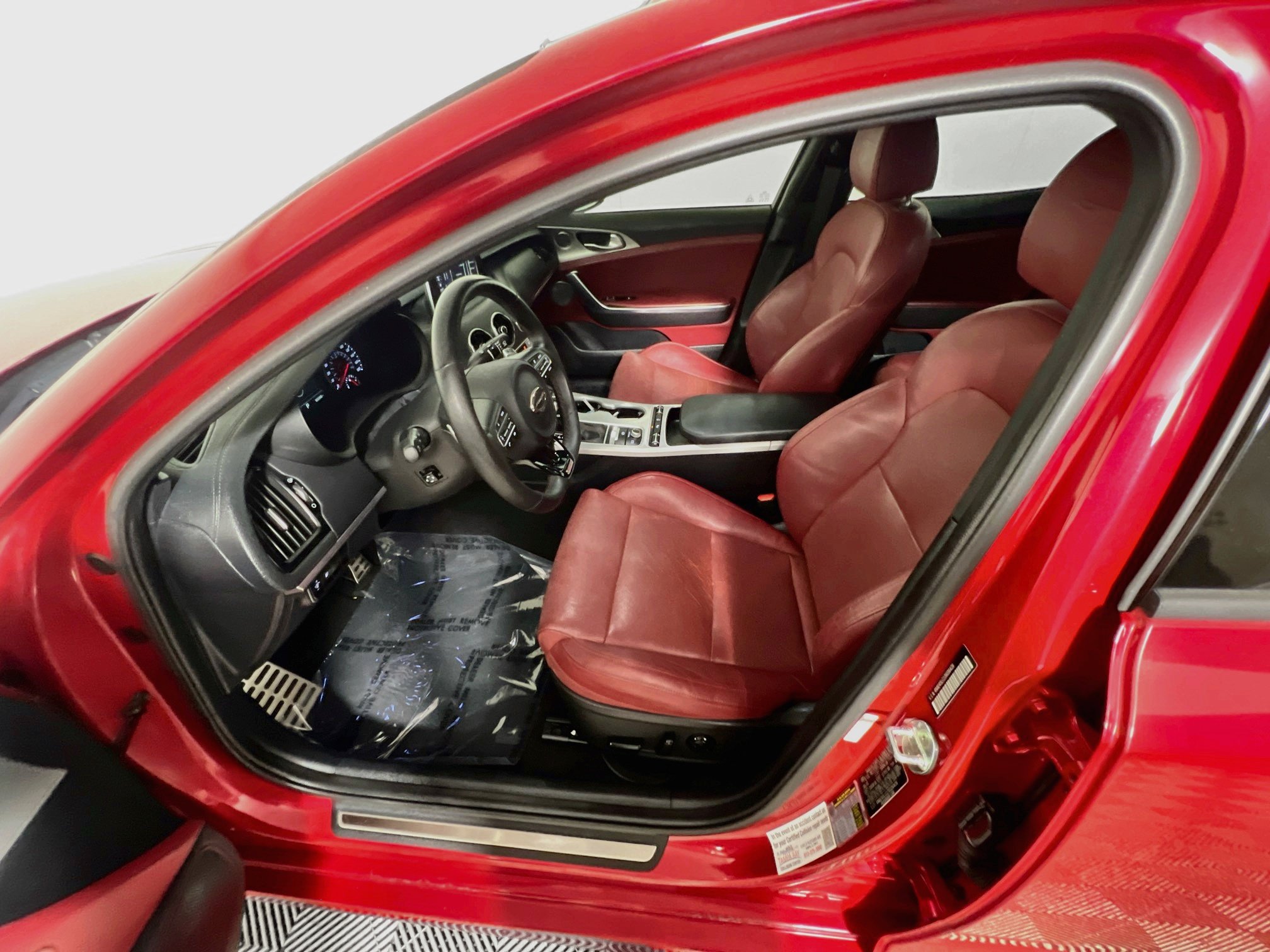 Used 2018 Kia Stinger GT1 RWD image 15