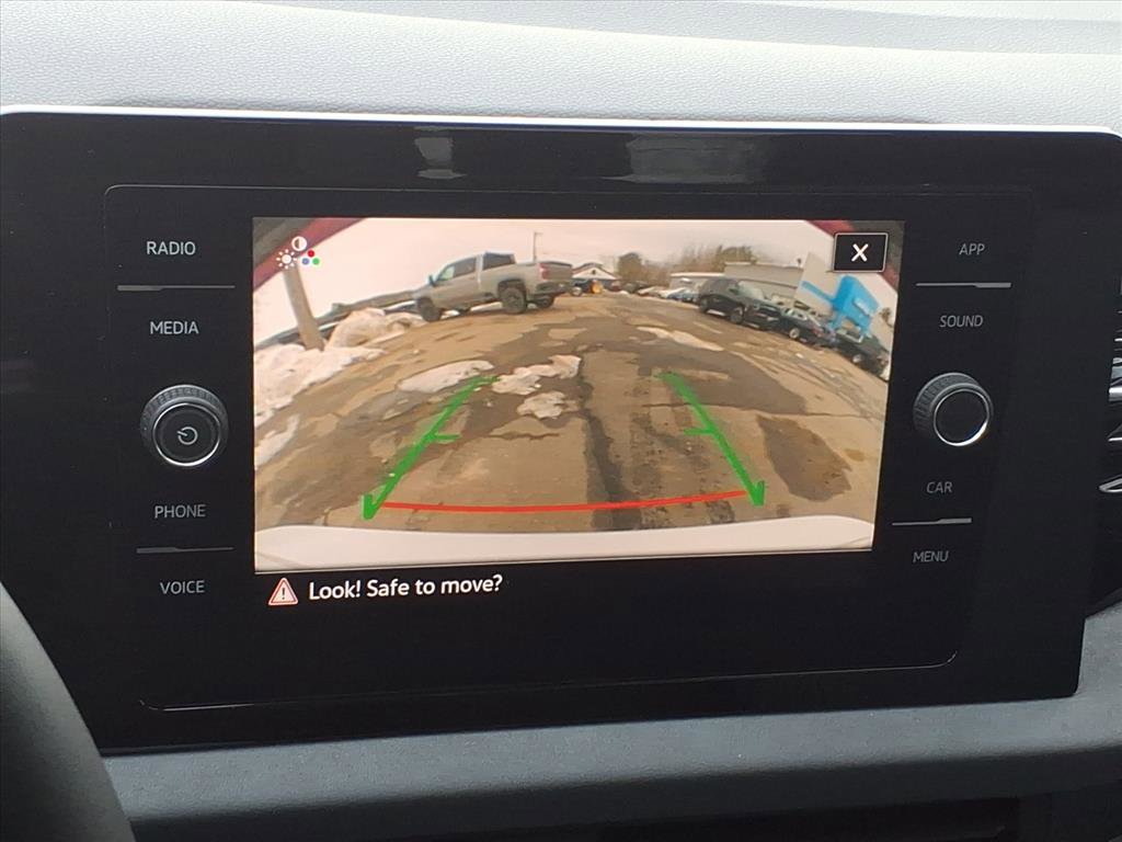 Used 2025 Volkswagen Jetta SE image 23