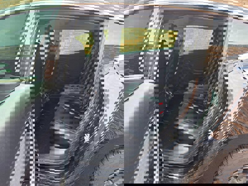 Used 2018 Tesla Model 3 Long Range image 26