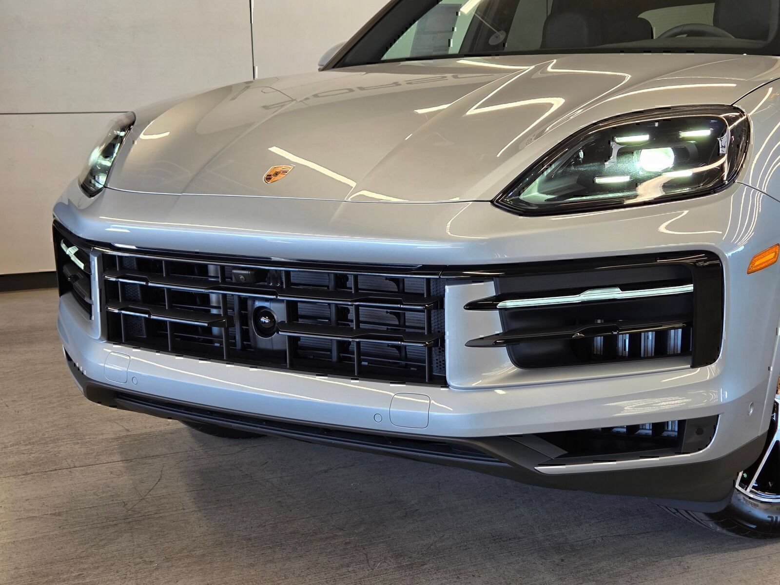 Certified 2026 Porsche Cayenne AWD/4WD image 24