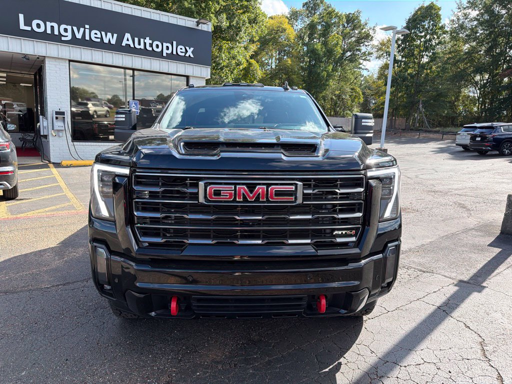 Used 2024 GMC Sierra 2500 AT4 w/ Technology Package AWD/4WD image 3