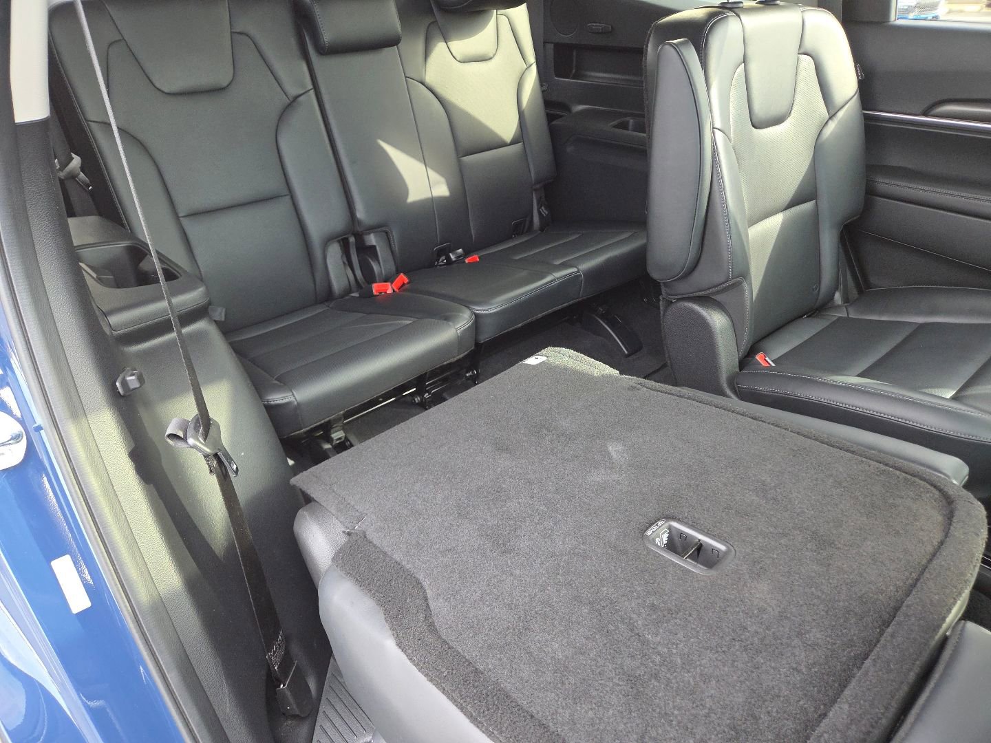 Used 2025 Kia Telluride S image 21