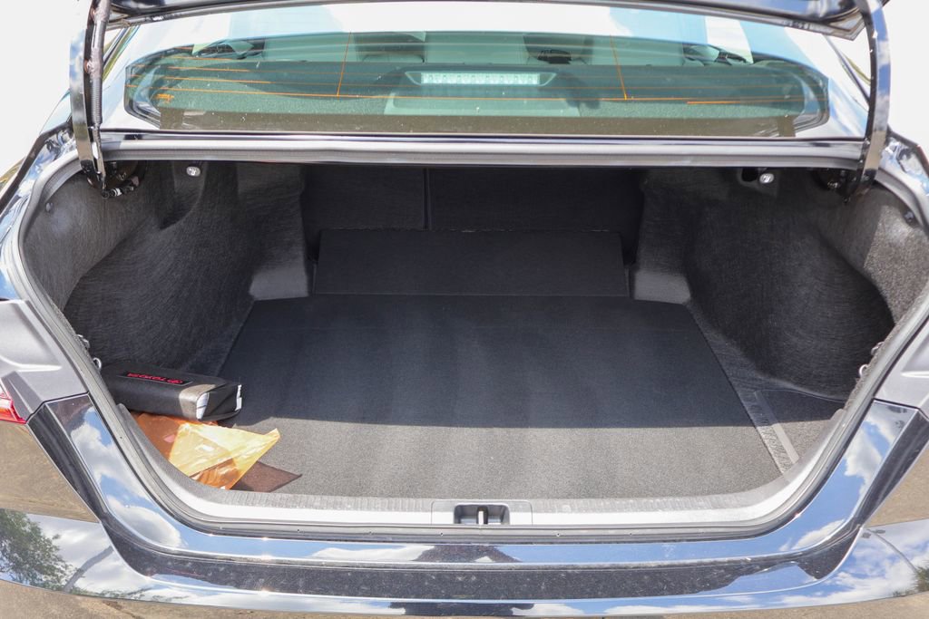 Used 2026 Toyota Camry SE w/ Convenience Package FWD image 26