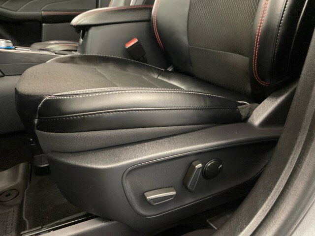 Used 2025 Ford Escape ST-Line Select w/ Tech Pack #1 AWD/4WD image 17