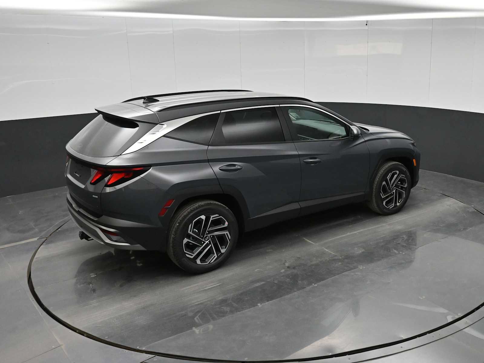 New 2026 Hyundai Tucson SEL Plus w/ Tow & Go Package AWD/4WD image 26