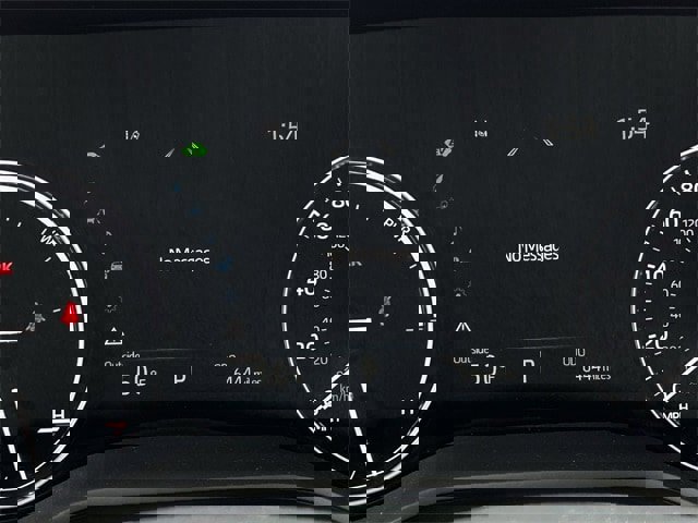 Used 2024 Toyota Sienna Limited image 17