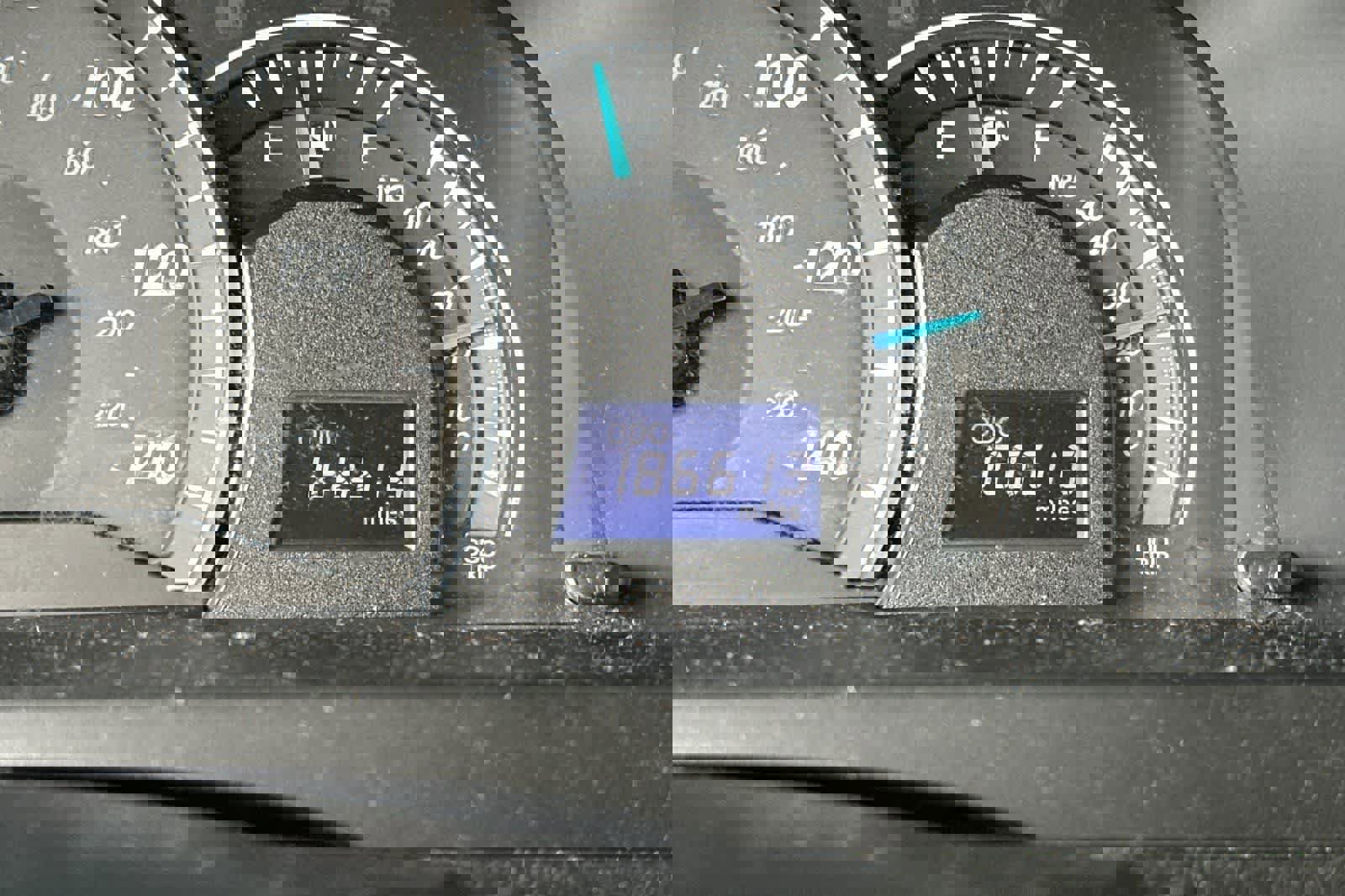 Used 2012 Toyota Camry LE FWD image 27