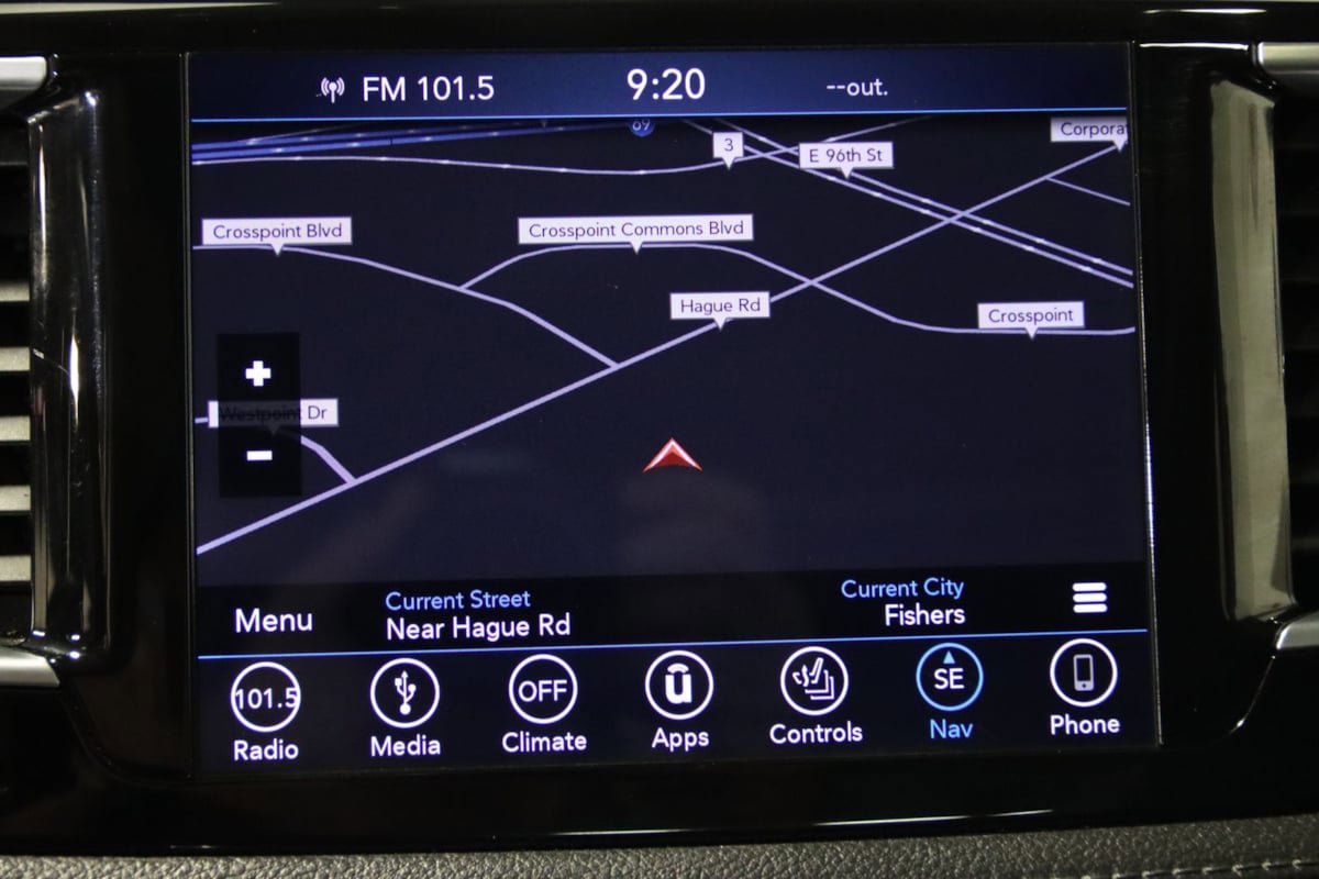 Used 2018 Chrysler Pacifica Limited FWD image 22