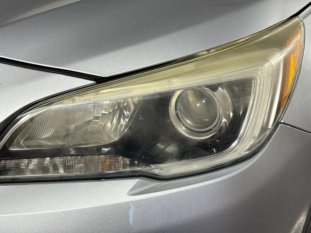 Used 2016 Subaru Outback 3.6R Limited AWD/4WD image 39