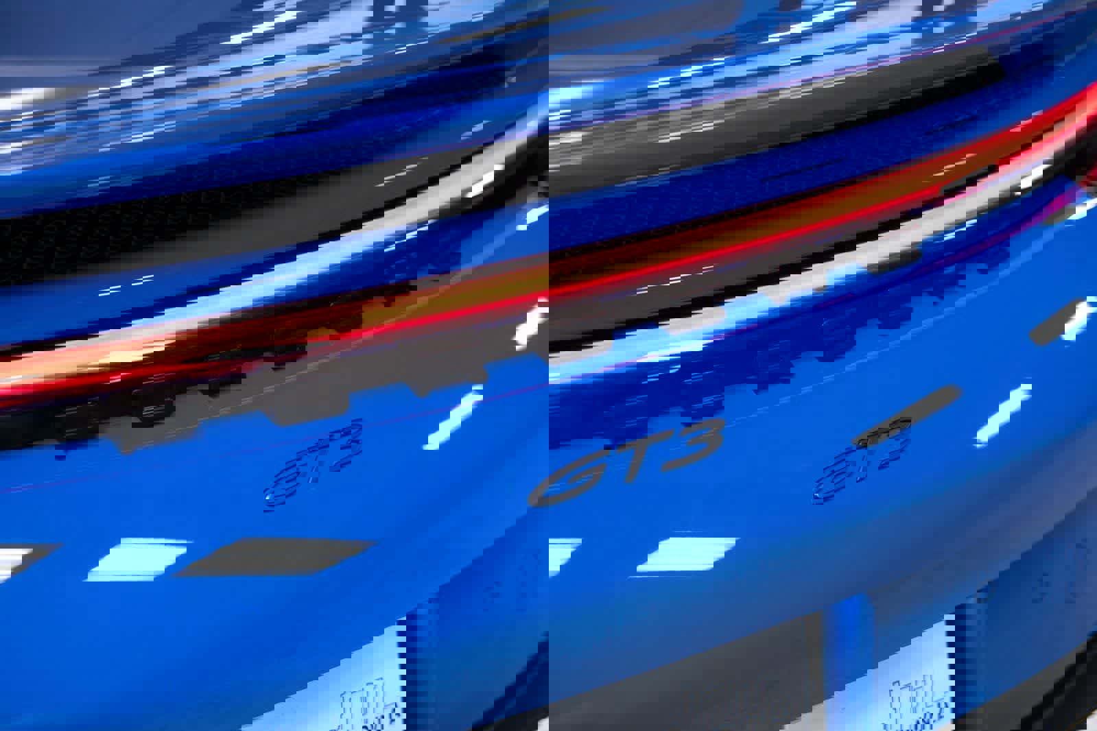 Certified 2022 Porsche 911 GT3 image 31