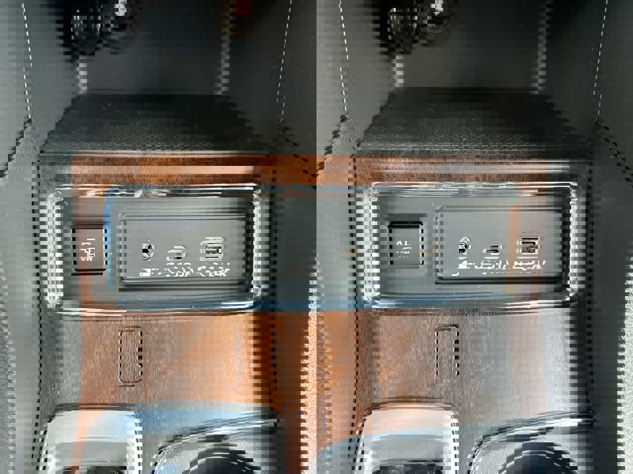 New 2025 Subaru Ascent Touring image 34