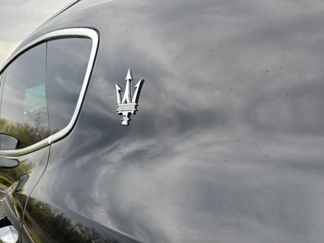 Used 2023 Maserati Levante GT image 30