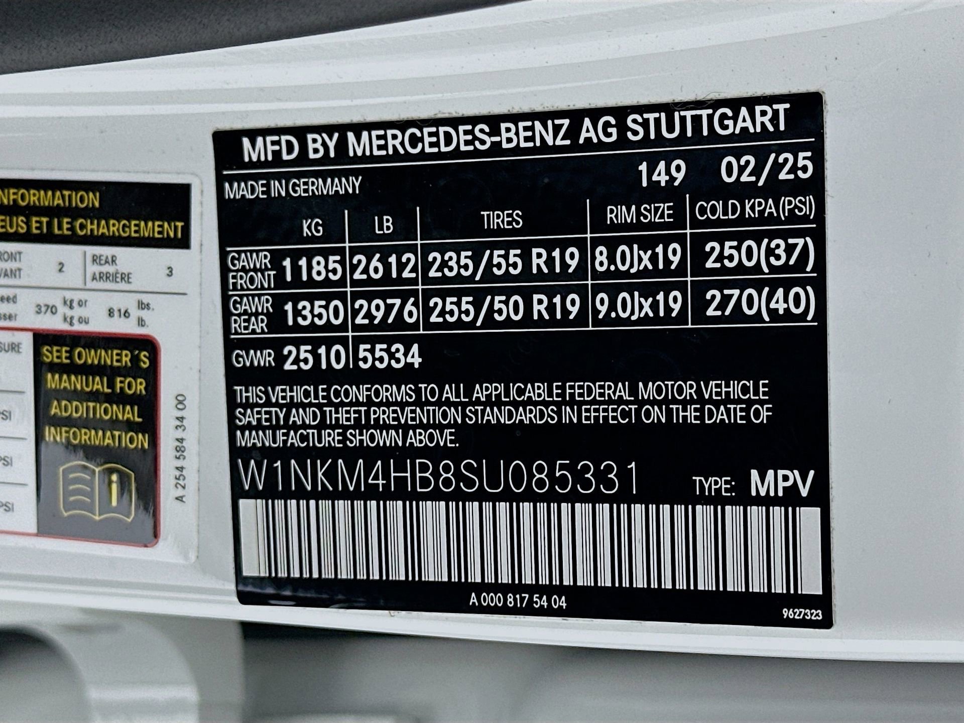 Used 2025 Mercedes-Benz GLC 300 4MATIC image 35