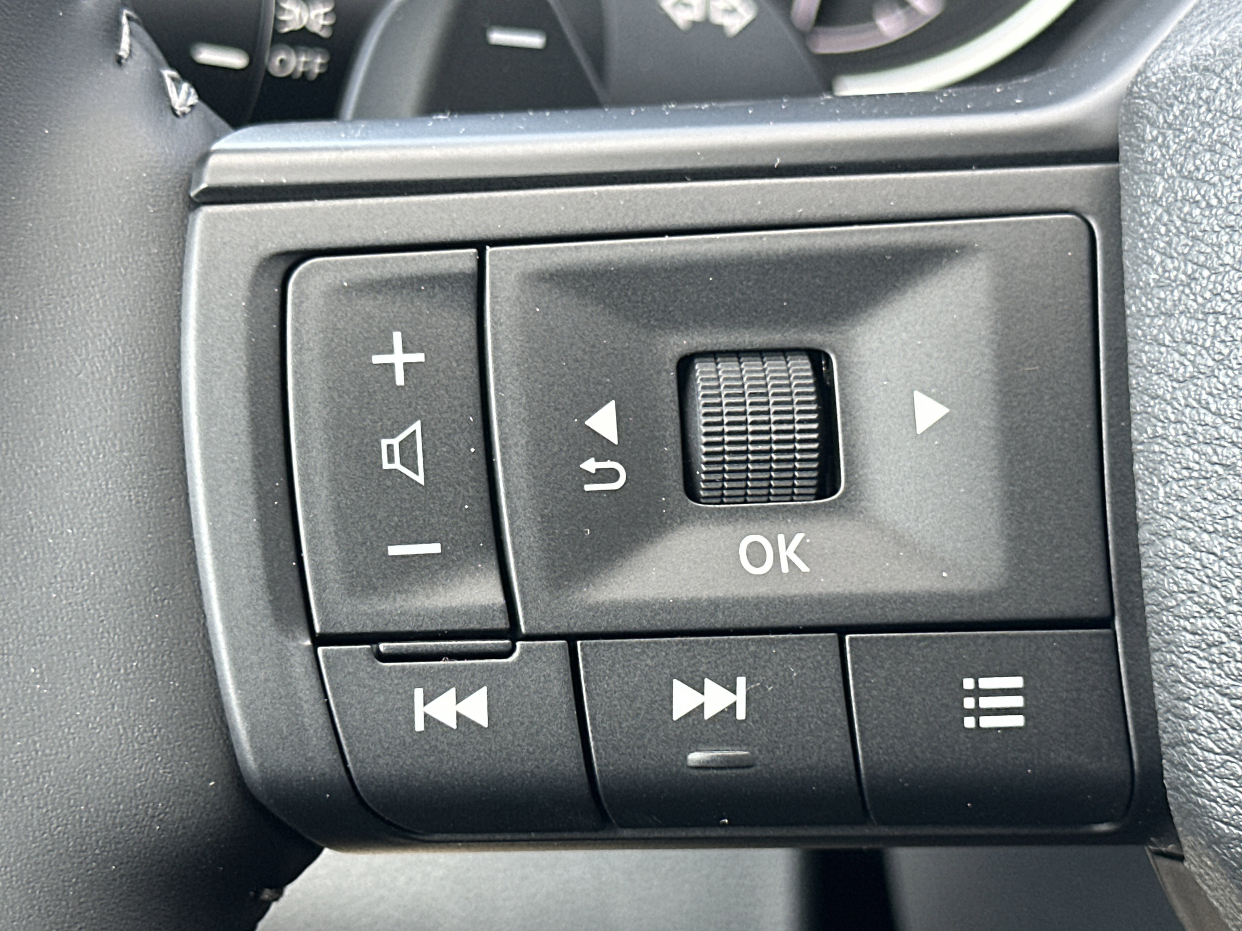 New 2026 Nissan Pathfinder SV FWD image 25