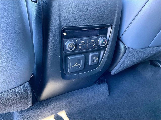 Used 2024 Buick Enclave Premium image 24