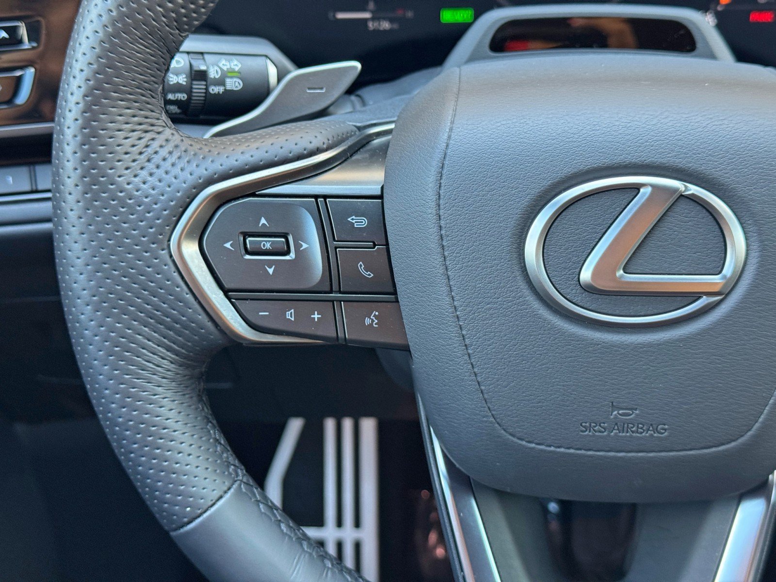 Used 2025 Lexus TX 500h AWD w/ Technology Package image 20