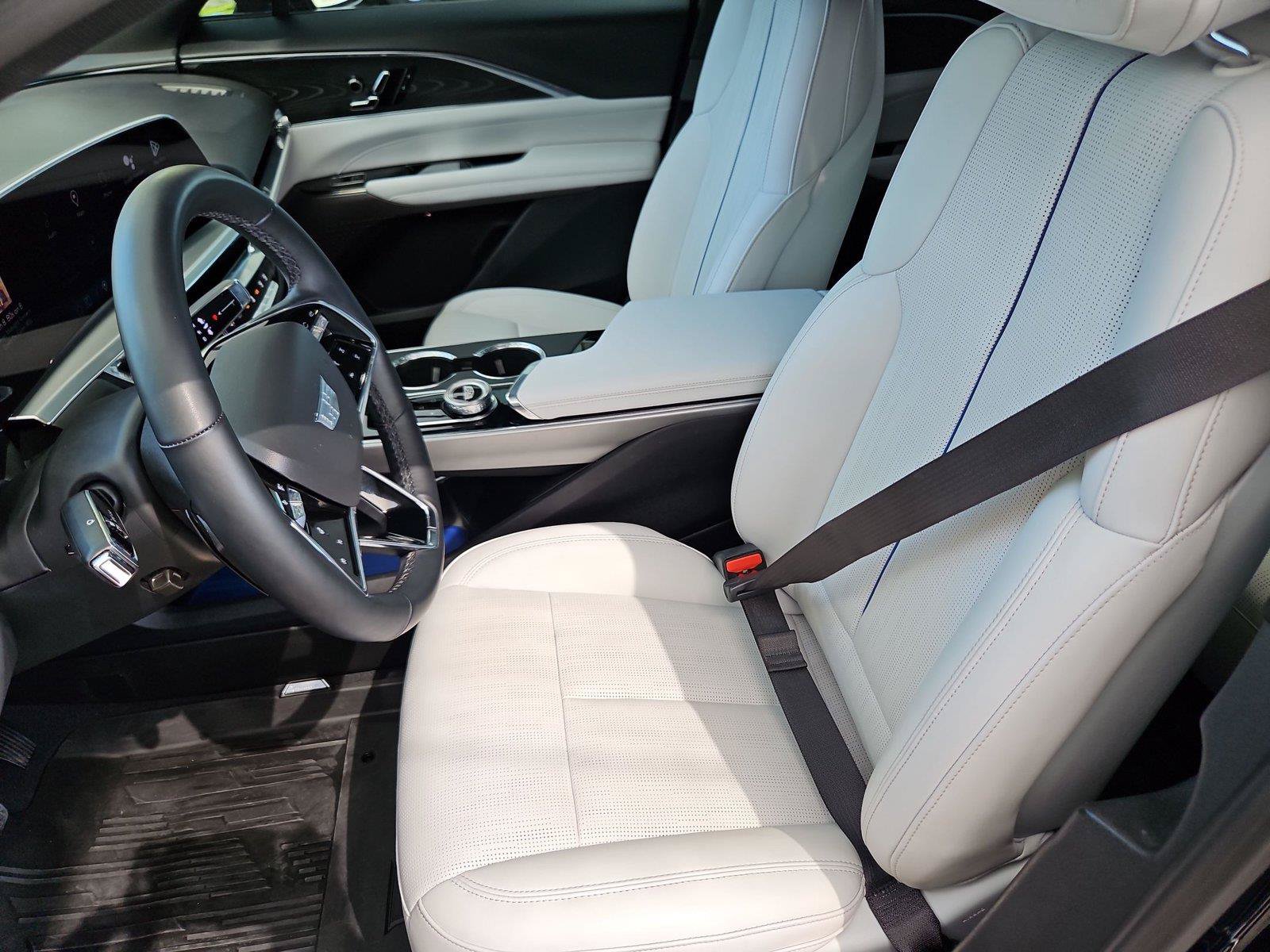 Certified 2024 Cadillac Lyriq Sport w/ LPO, Floor Liner Package AWD/4WD image 11