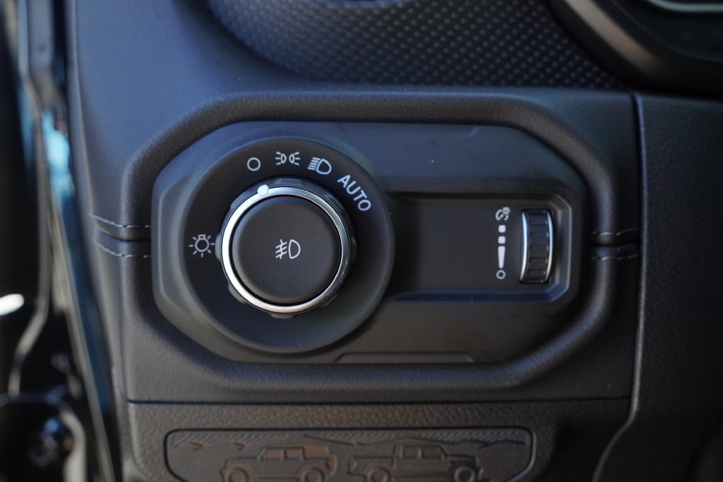New 2027 Jeep Wrangler Unlimited Rubicon AWD/4WD image 18