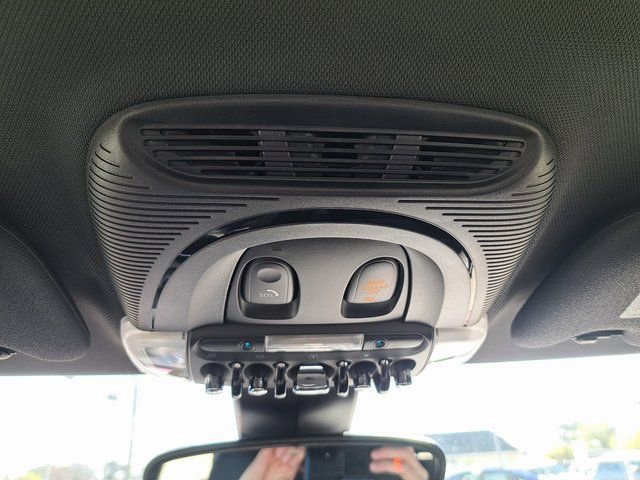 Used 2024 MINI Cooper S image 19