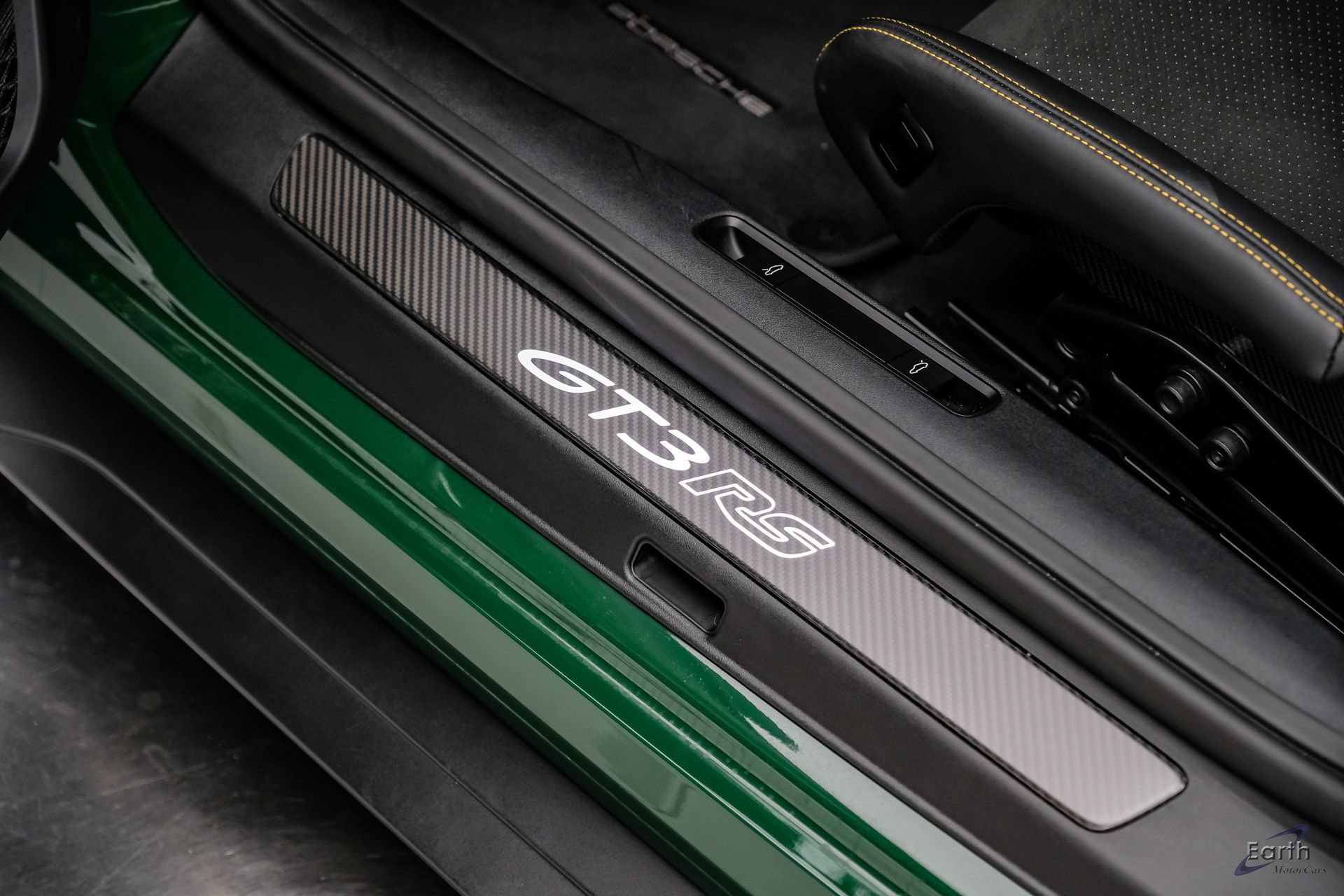 Used 2025 Porsche 911 GT3 RS RWD image 56