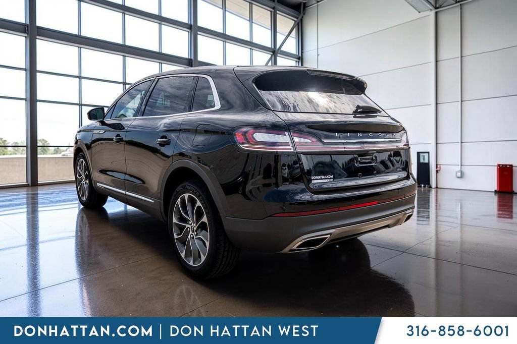 Used 2022 Lincoln Nautilus Reserve AWD/4WD image 30