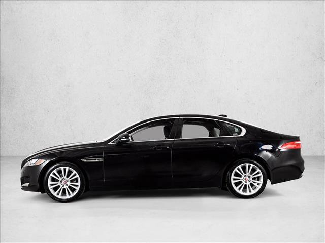 Used 2020 Jaguar XF Premium AWD/4WD image 9