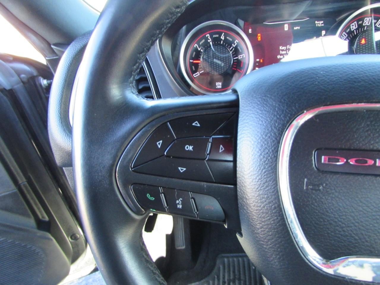 Used 2019 Dodge Challenger SXT image 15