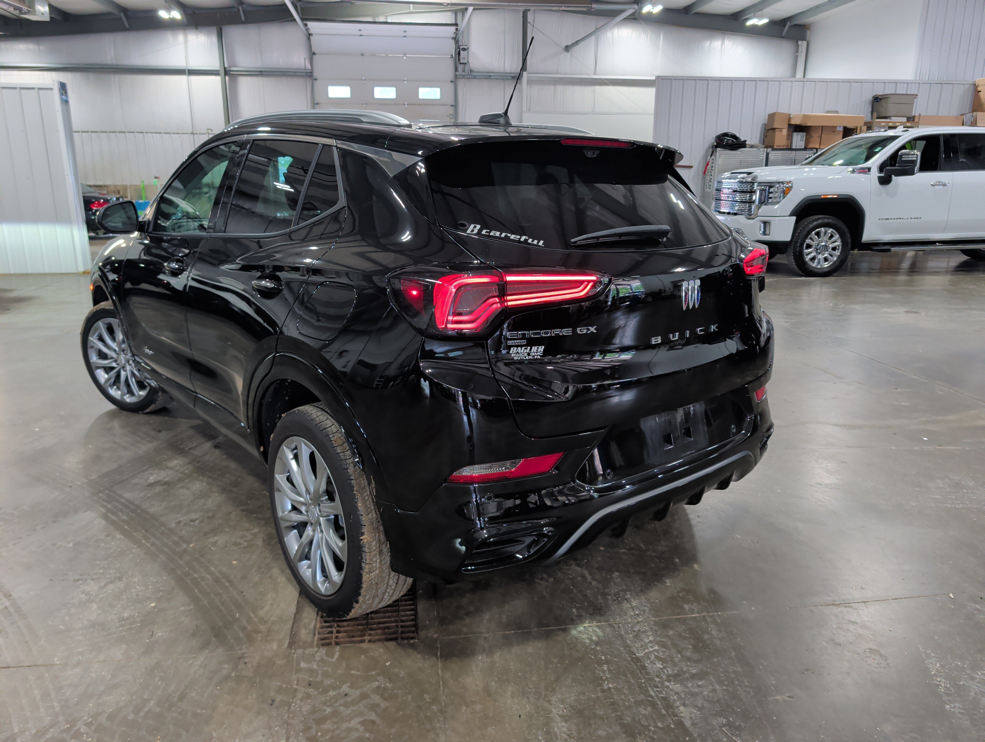 Used 2025 Buick Encore GX Avenir w/ Avenir Technology Package AWD/4WD image 4