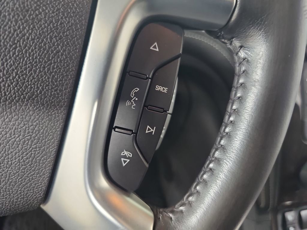 Used 2017 Chevrolet Traverse LT w/ Style and Technology Package image 25