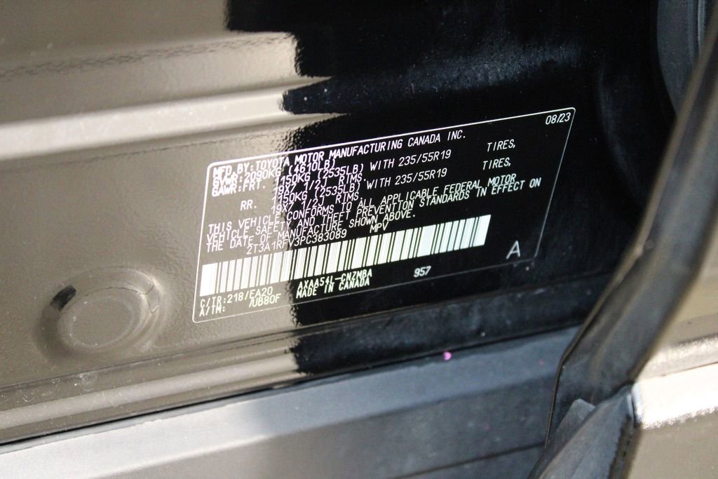 Used 2023 Toyota RAV4 XLE Premium image 21