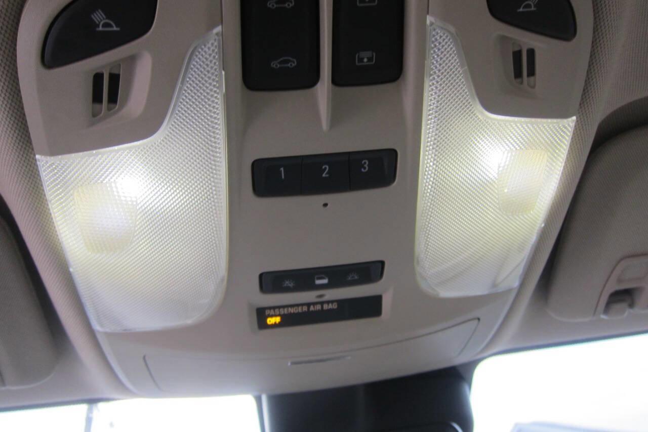 Used 2014 Buick LaCrosse Leather w/ Driver Confidence Package image 15