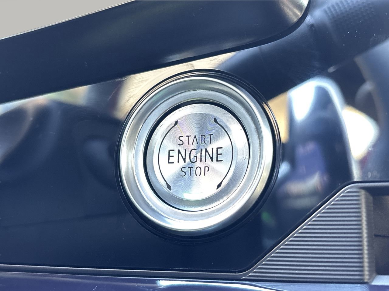 Used 2023 Chevrolet Corvette Stingray Premium Conv w/ Stealth Interior Trim Package image 29