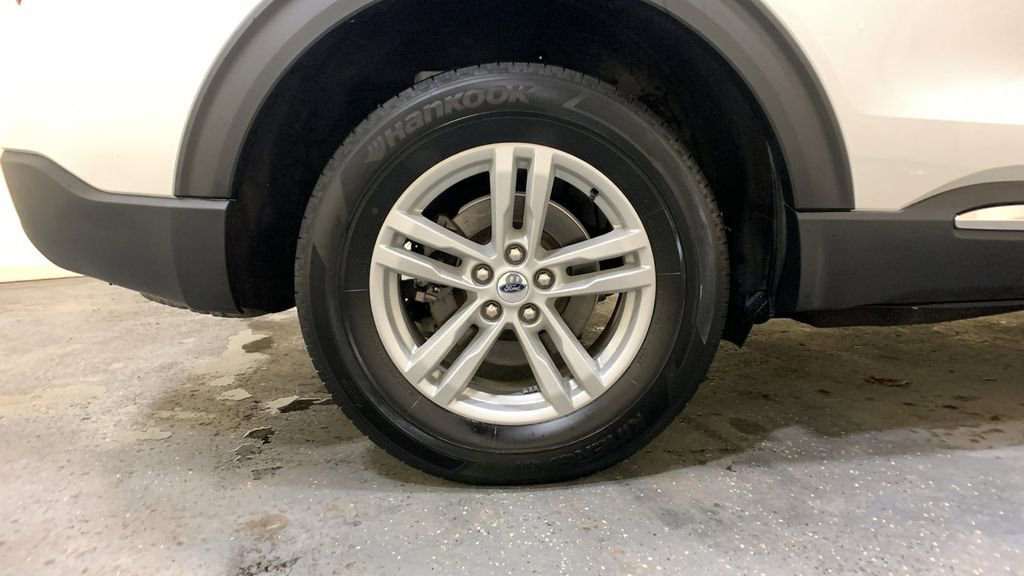 Certified 2023 Ford Explorer XLT image 17