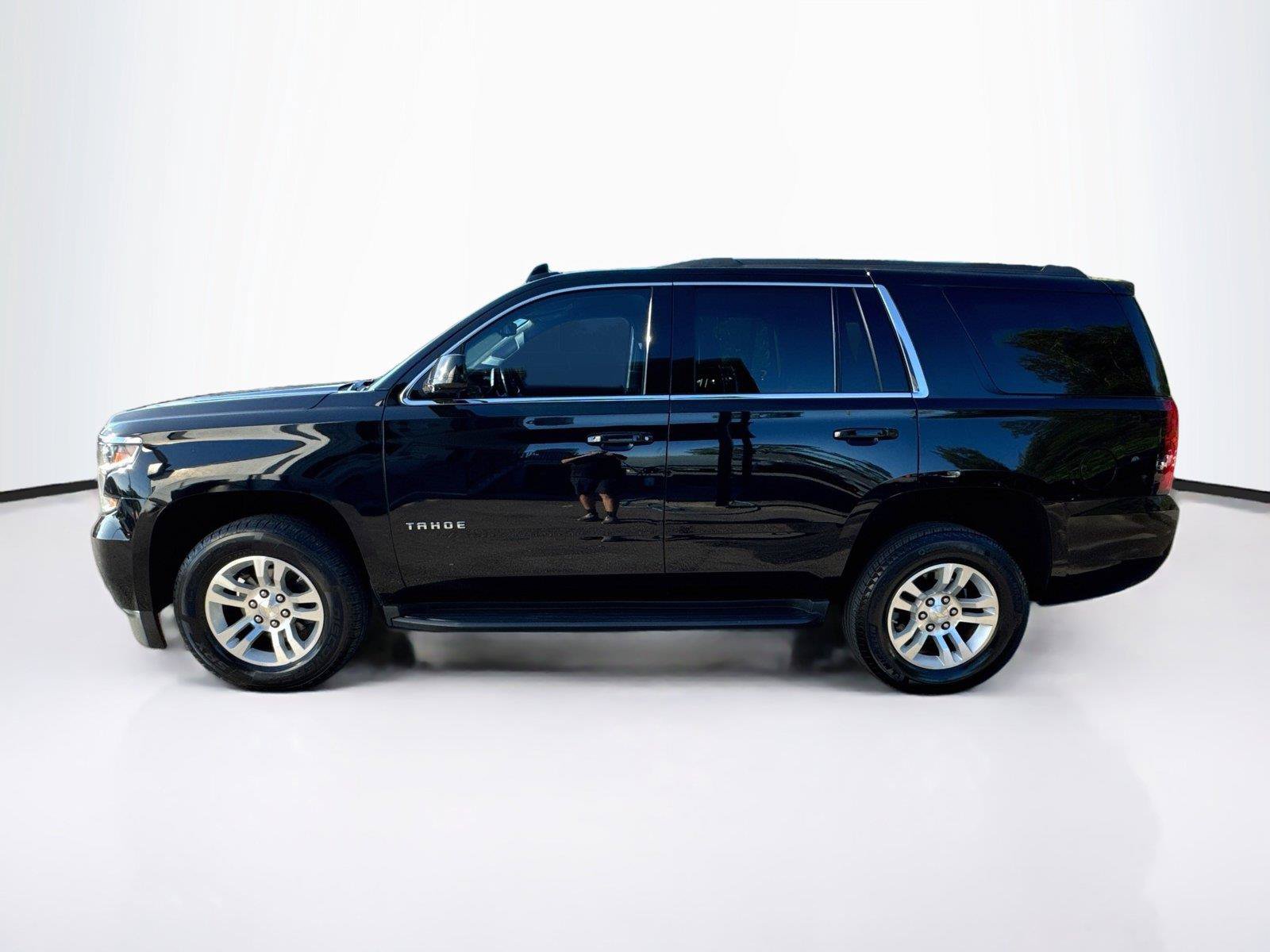 Used 2020 Chevrolet Tahoe LS AWD/4WD image 2